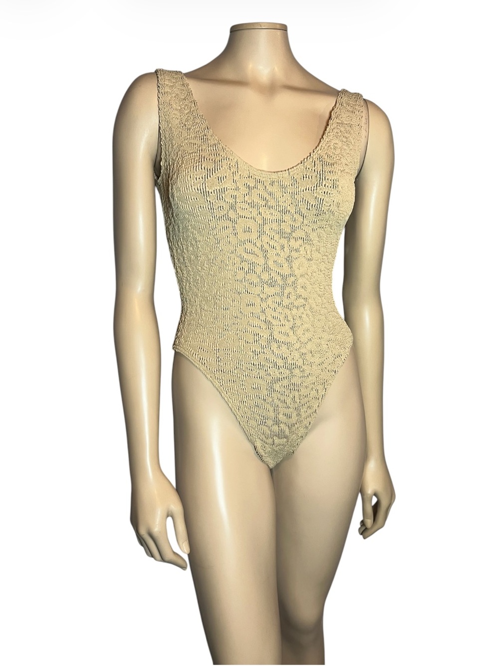 bond-eye Textured Scoop One Piece Tonal Leopard print